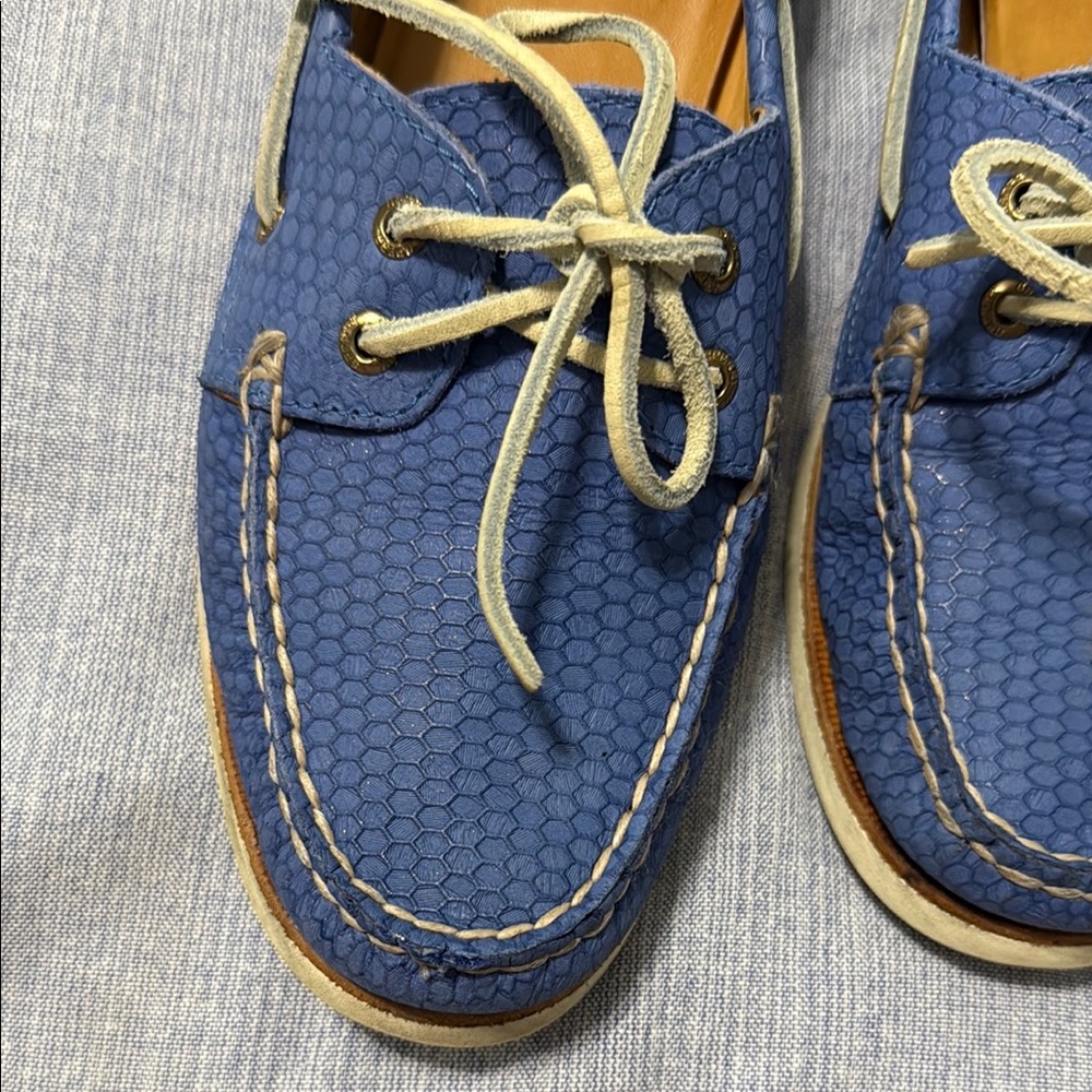 Sperry Blue Loafers with Cream Laces - Picture 6 of 12